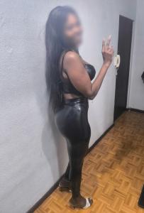 742094351: Chica busca chico en La Coruña