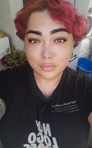 664689098: Travesti en Orense