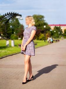 605076407: Chica busca chico en Málaga