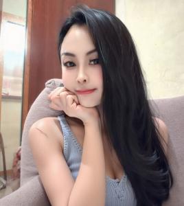 678804290: Chica busca chico en Barcelona