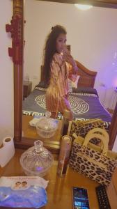 604906845: Chica busca chico en Valencia