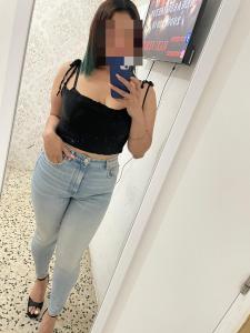 632000585: Chica busca chico en Barcelona