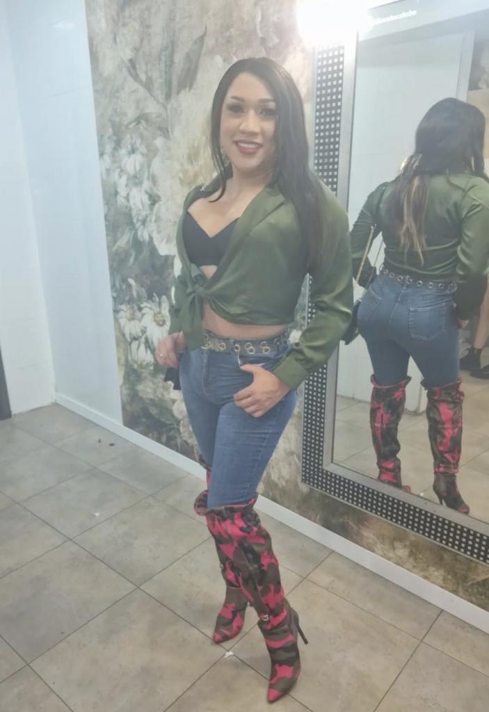 637976902: Travesti en Valencia