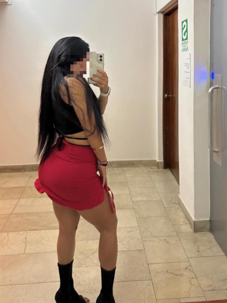 Chica busca chico en Granada: 