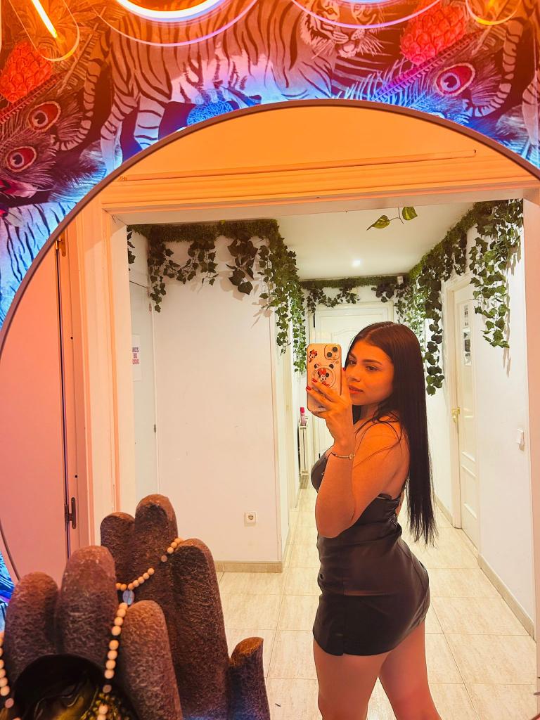 614599887: Chica busca chico en Madrid