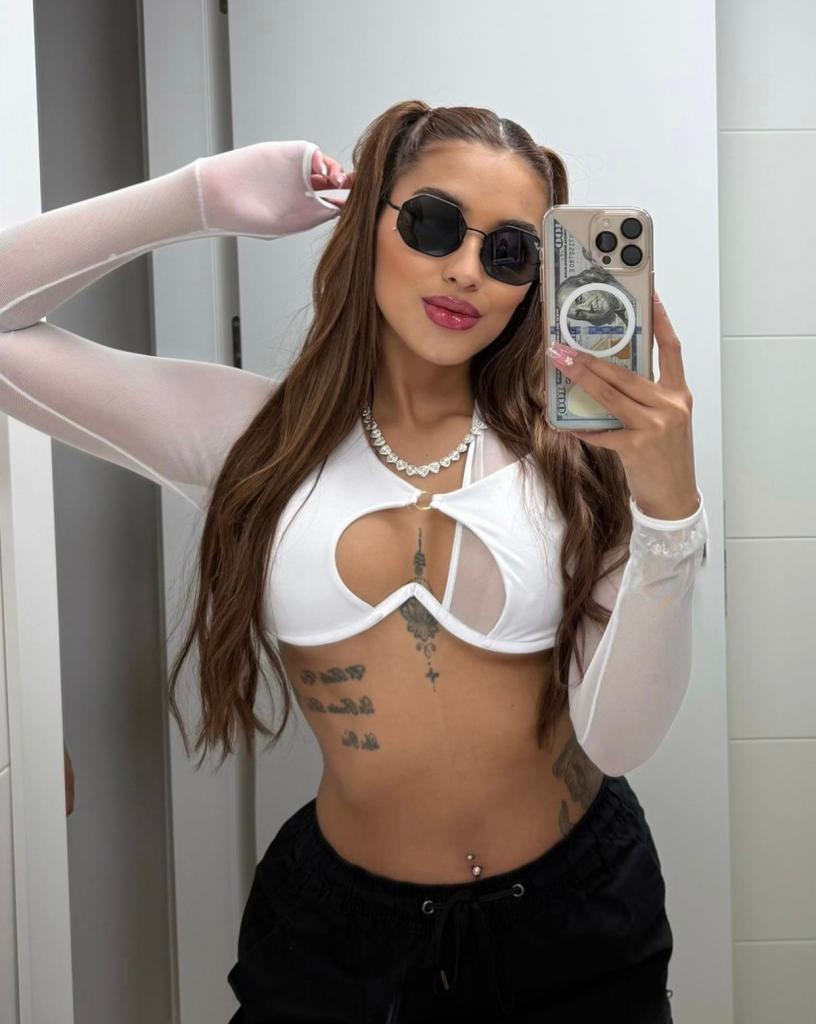 612509334: Chica busca chico en Barcelona