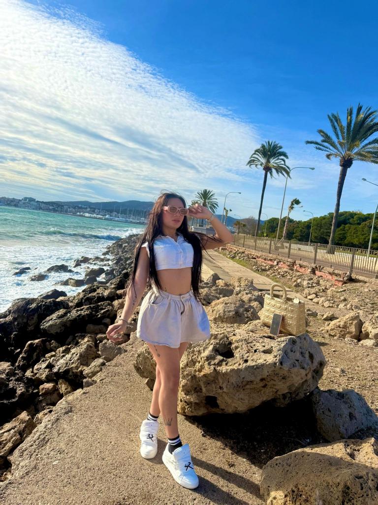 610872616: Transexual en Mallorca