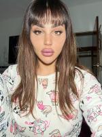 742048285: Travesti en León