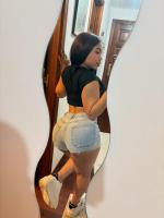 663183081: Chica busca chico en Sevilla