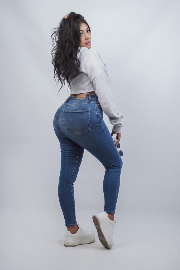 641041428: Chica busca chico en Valencia