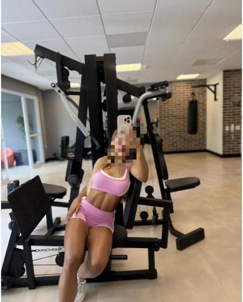 Chica busca chico en Granada: 