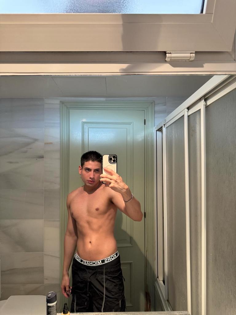 Chica busca chico en Asturias: 