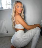 605938915: Chica busca chico en Málaga