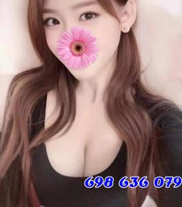 698636079: Chica busca chico en Barcelona