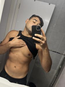 625727647: Chico busca chica en La Coruña