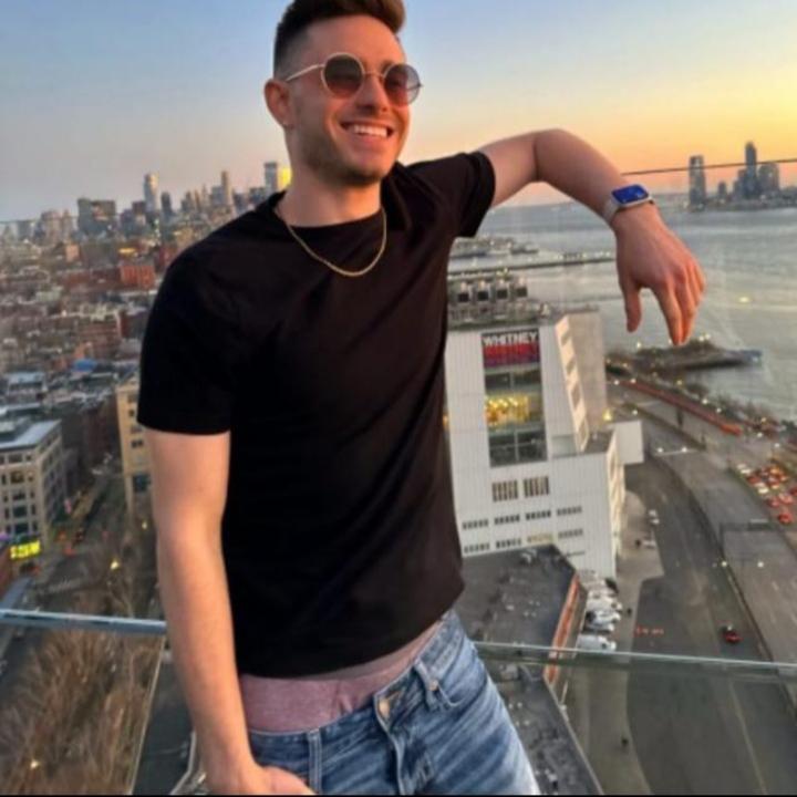 641885142: Chico busca chica en Melilla