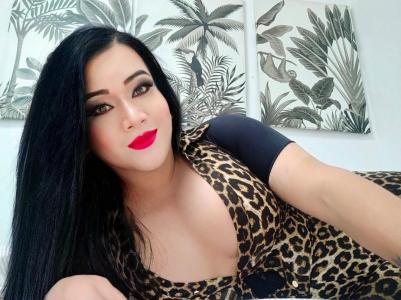 Chica busca chico en Cádiz: 