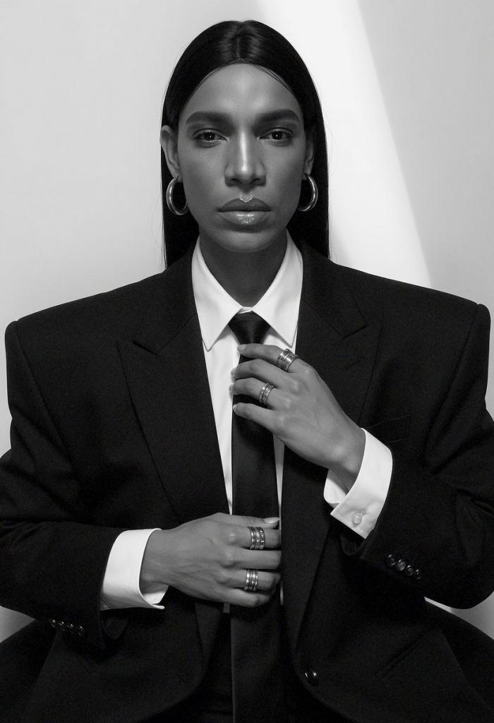 624157769: Transexual en Huesca