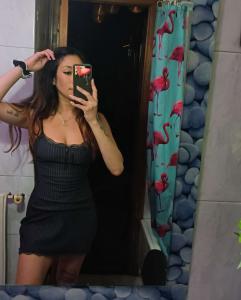 643701544: Chica busca chico en Madrid