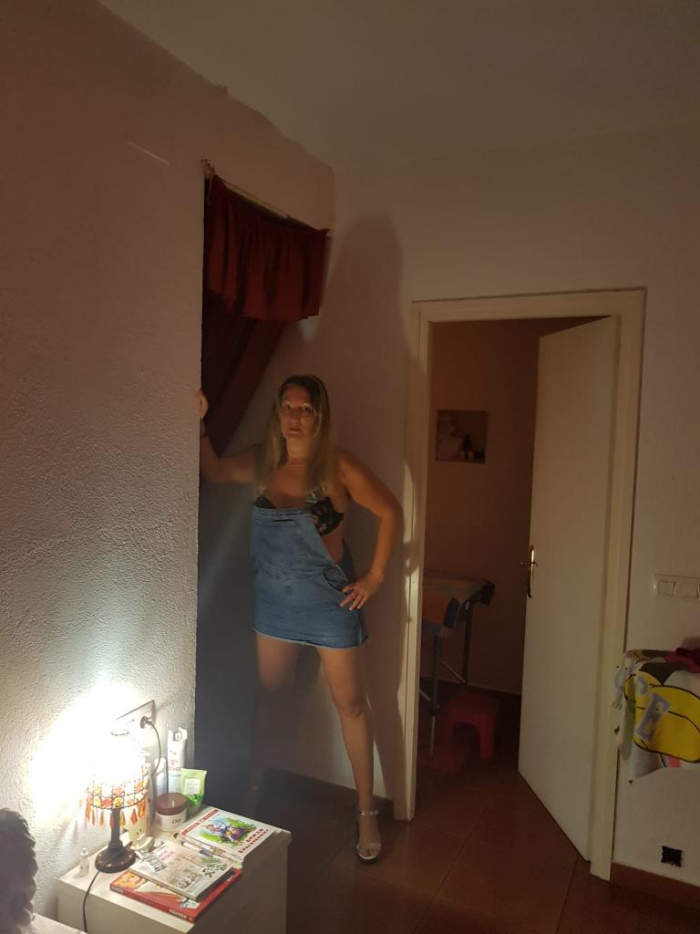 Chica busca chico en Gerona: 