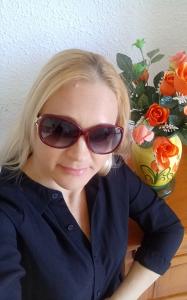 657697397: Chica busca chico en Málaga