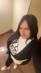 672991610: Travesti en León
