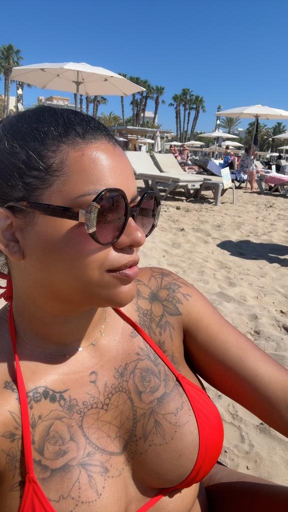 742086059: Chica busca chico en Madrid