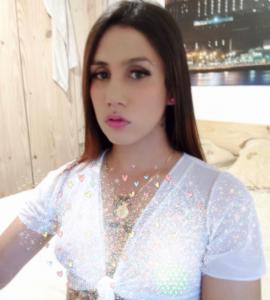 695119702: Travesti en Barcelona