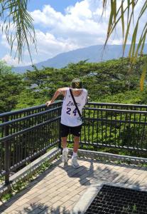 613158331: Chico busca chica en Zaragoza