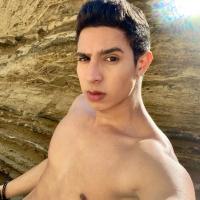 678877512: Chico busca chica en Valencia