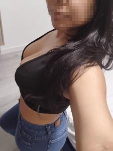 919406272: Chica busca chico en Madrid
