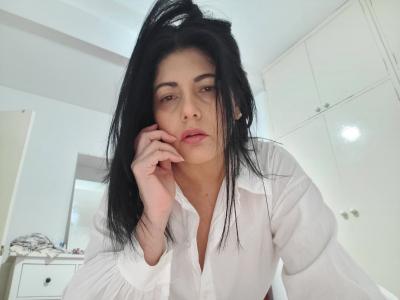 689285963: Chica busca chico en Zaragoza