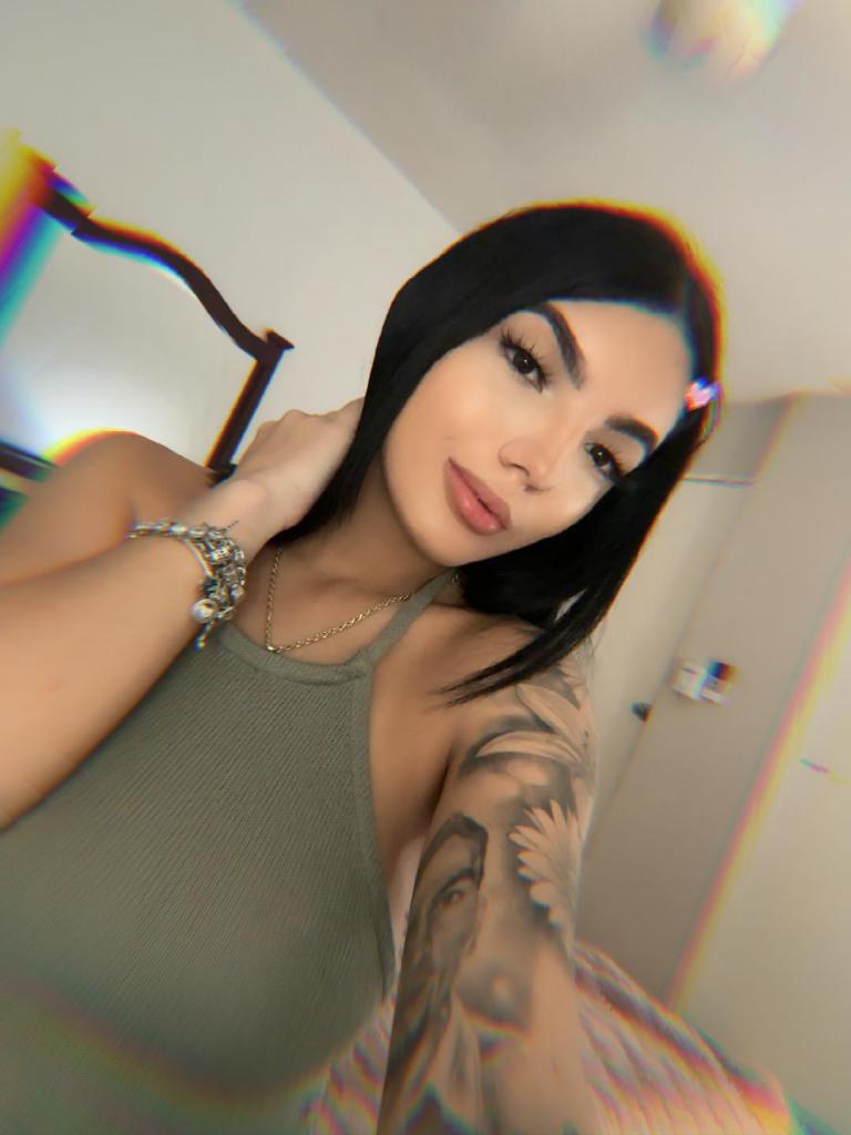 Chica busca chico en Valencia: Chica busca chico