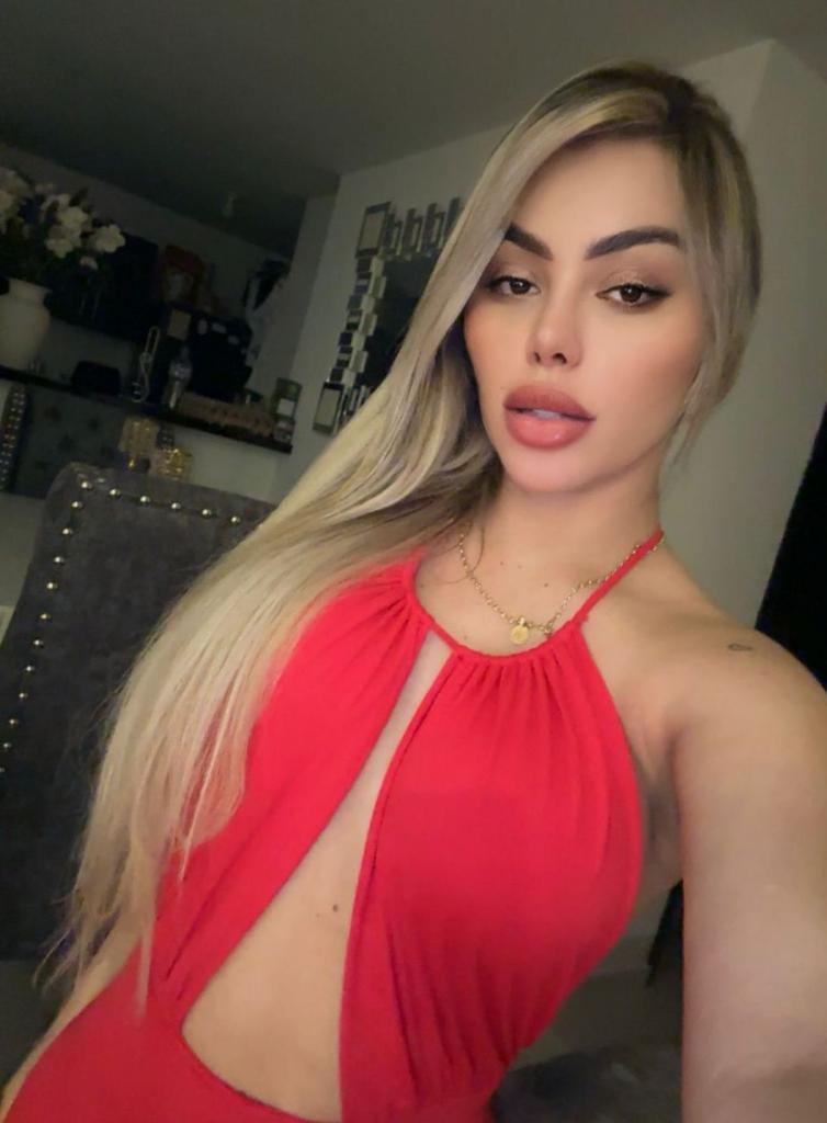 Chica busca chico en Barcelona: 