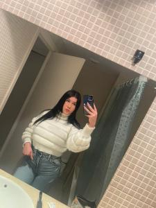 631491140: Chica busca chico en Madrid