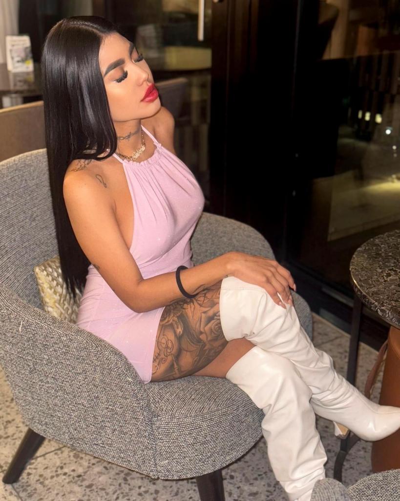 Chica busca chico en Barcelona: Chica busca chico