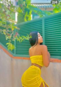 607510621: Chica busca chico en Barcelona