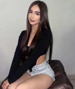 614832965: Chica busca chico en Sevilla