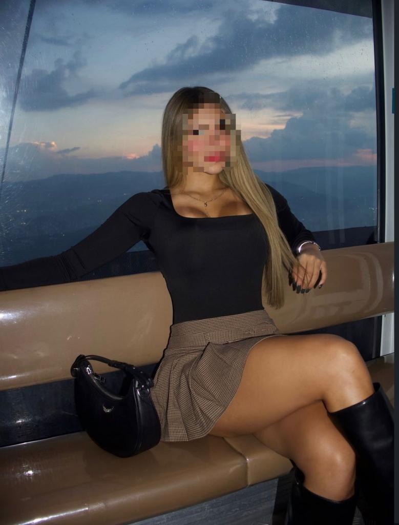 Chica busca chico en Cádiz: 