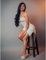 647356817: Chica busca chico en Barcelona