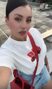 631511689: Chica busca chico en León