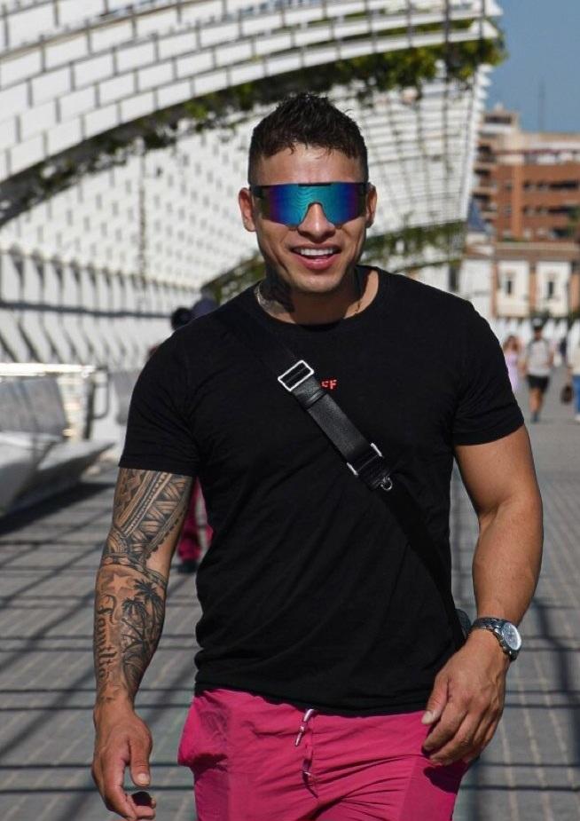 663572995: Chico busca chica en Madrid