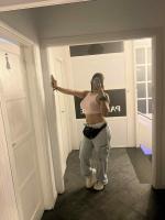 643223667: Travesti en León