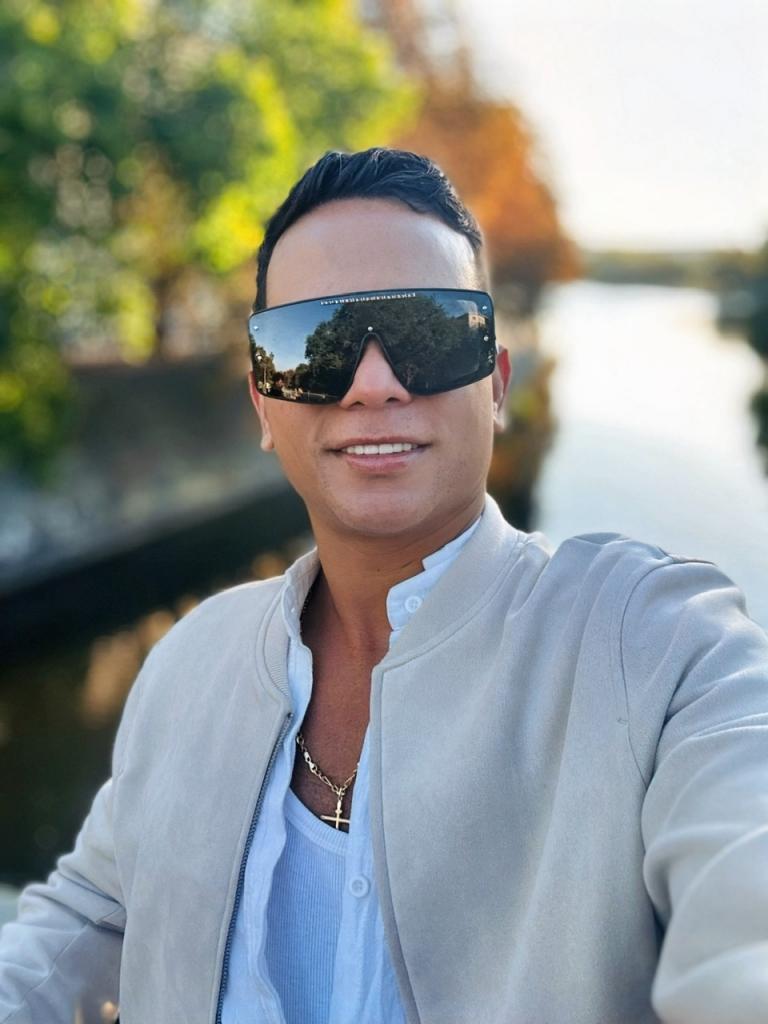 Chico busca chica en Mallorca: 