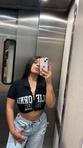 624182995: Chica busca chico en Barcelona