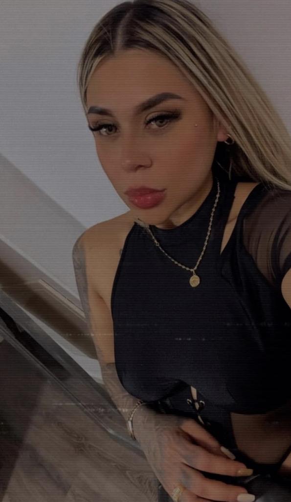 600906369: Chica busca chico en Cantabria