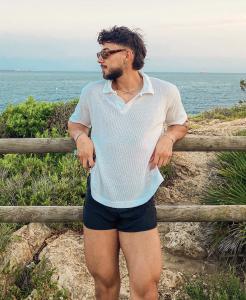 672044911: Chico busca chica en Valencia