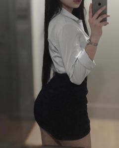 643935150: Chica busca chico en Barcelona