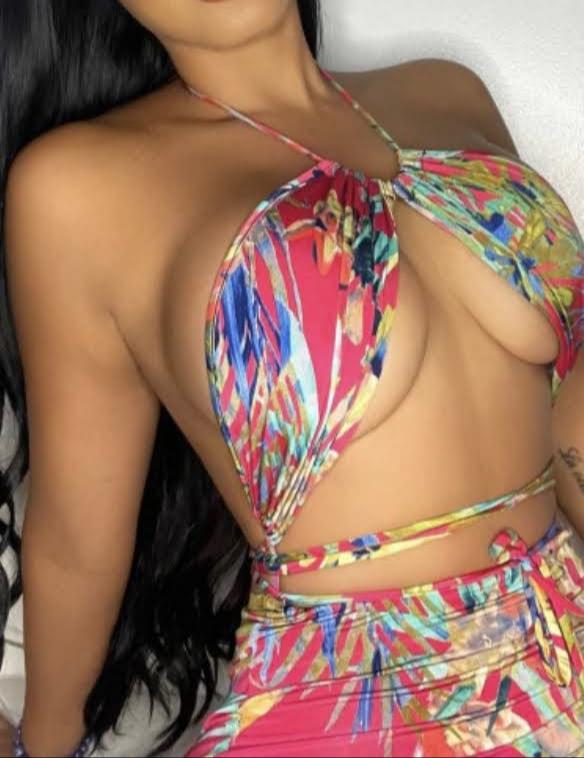 613484886: Chica busca chico en Sevilla