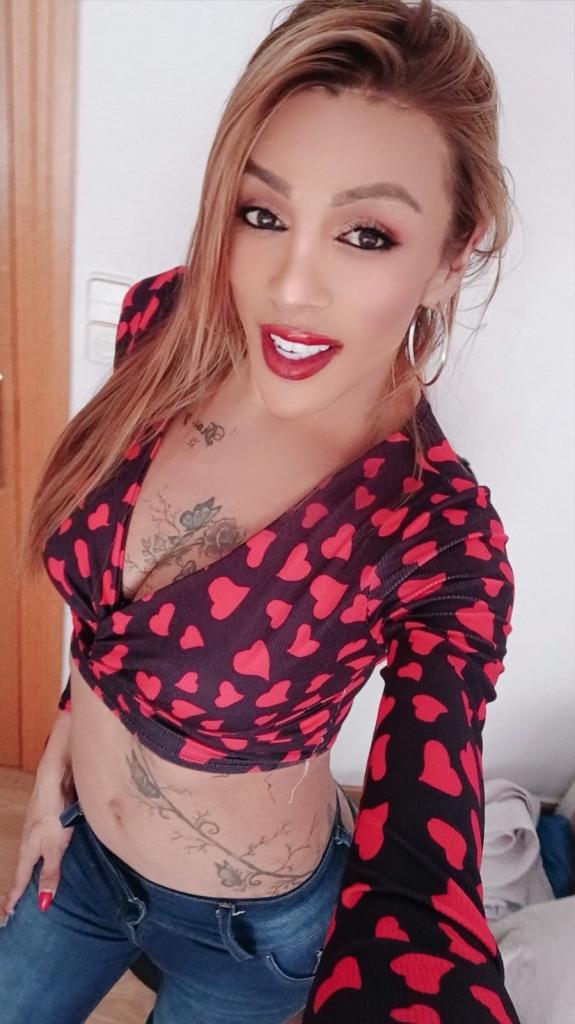 672831800: Transexual en Alicante